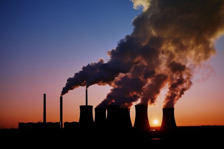 Названо топ найбільших компаній-забруднювачів важкої промисловості. Інфографіка
